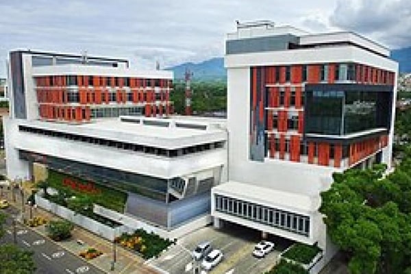 lcg-group-about-4-min